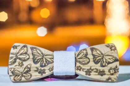 noeud de papillon en bois