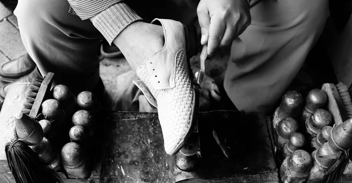 découvrez tous nos conseils et astuces pour l’entretien du cuir : nettoyez, protégez et prolongez la durée de vie de vos articles en cuir grâce à des méthodes et produits adaptés.