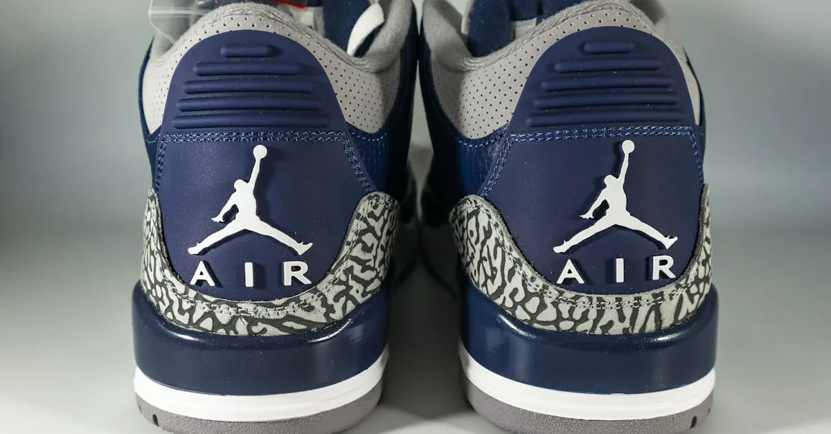 découvrez notre sélection exclusive de sneakers en édition limitée : des modèles rares, tendance et uniques pour compléter votre collection. ne manquez pas l’opportunité de vous démarquer avec ces baskets uniques !