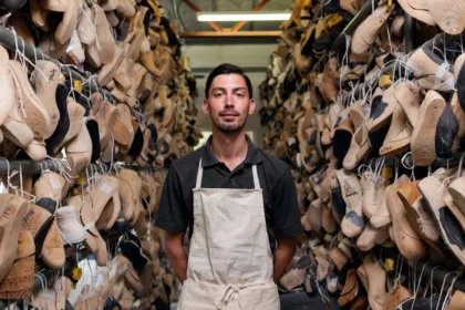 découvrez nos ajusteurs de taille de chaussures pour un confort personnalisé et un maintien optimal. adaptez facilement vos chaussures à votre pied.