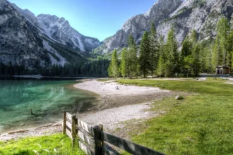 découvrez la vanlife : un mode de vie nomade alliant liberté, aventure et simplicité, pour explorer le monde à bord de votre van aménagé.