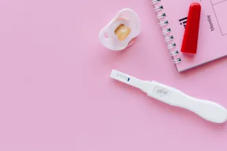 calendrier d'ovulation pour suivre vos cycles et optimiser vos chances de conception. simple, précis et facile à utiliser.