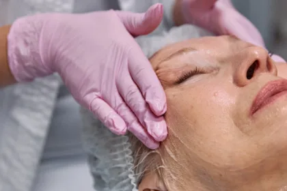 découvrez nos solutions efficaces pour raffermir la peau et retrouver une apparence lisse et tonique. soins anti-relâchement adaptés à tous types de peau.