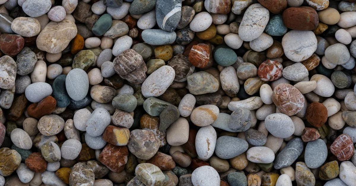 découvrez notre sélection de pierres naturelles authentiques, idéales pour la décoration, la construction et le bien-être.
