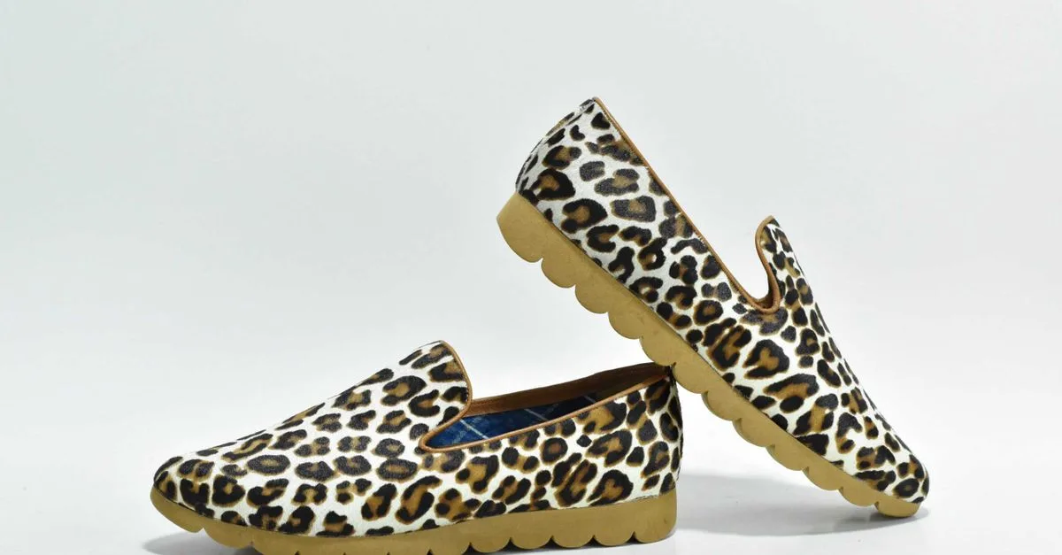 découvrez nos chaussures élégantes et confortables, parfaites pour allier style et bien-être au quotidien.