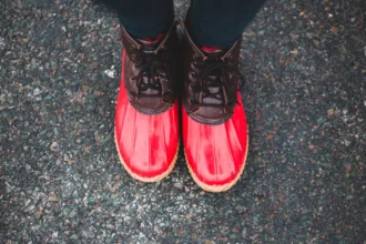 découvrez notre collection de bottes large mollet alliant confort et style, spécialement conçues pour épouser parfaitement les jambes plus larges.