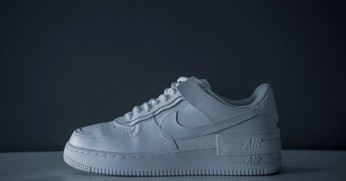découvrez nike identification, le service personnalisé de nike qui vous permet de créer des chaussures uniques selon vos préférences et votre style.