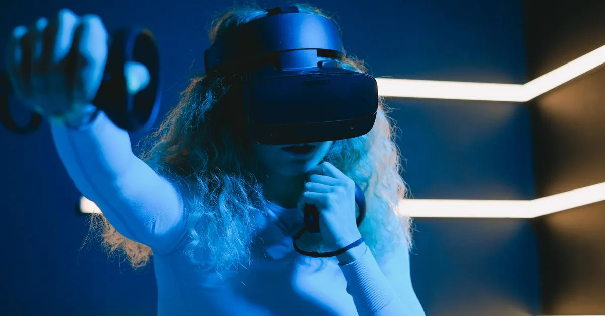 découvrez notre technologie d'essayage virtuel pour essayer vos vêtements et accessoires préférés en ligne avant d'acheter. expérience pratique et personnalisée garantie.